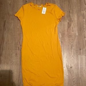 New mustard yellow fitted dress, size large, super cute